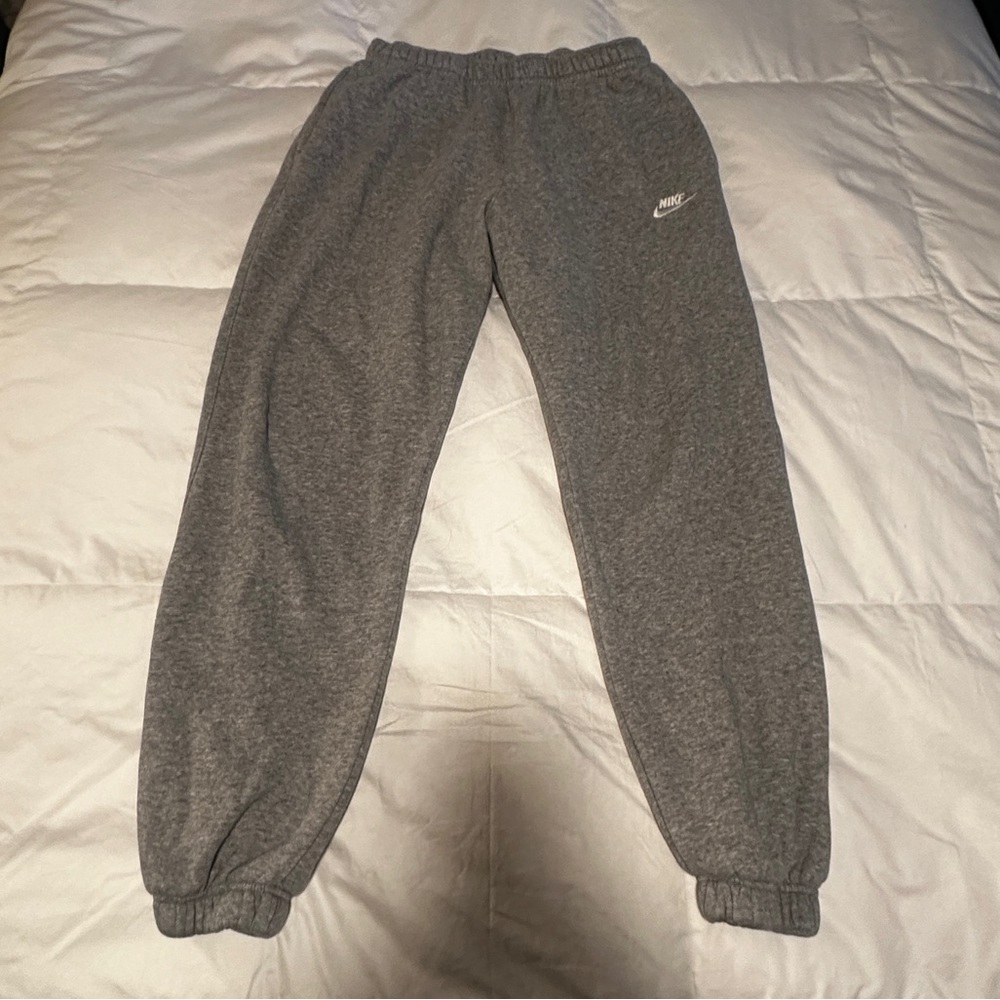 Light Grey Nike Sportswear Club Fleece Sweatpants